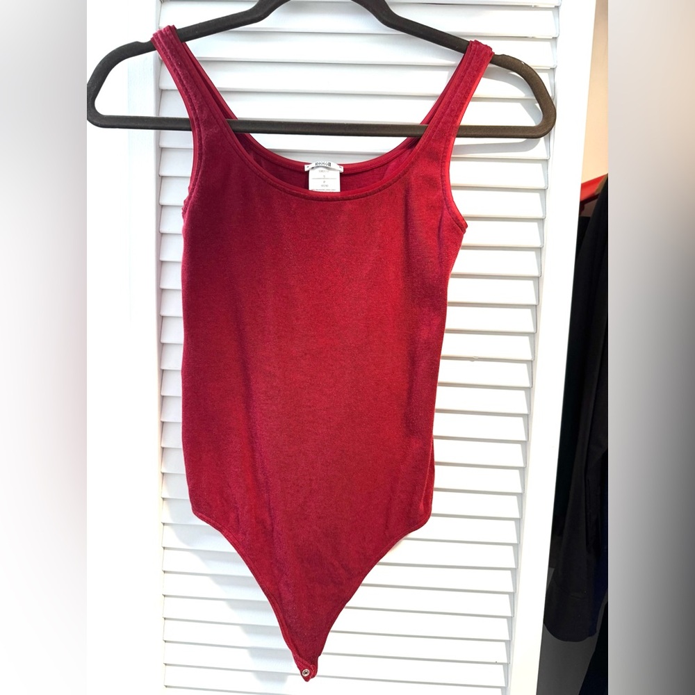 Wolford sexy Red sleeveless Bodysuit size S EUC original